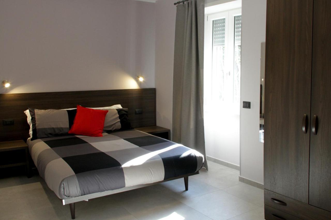 Easyroom Frosinone - Casello Autostradale Экстерьер фото