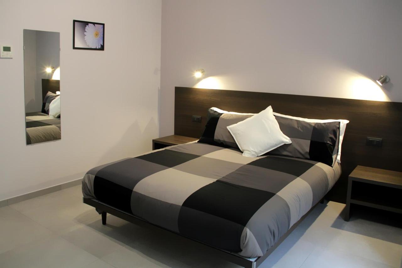 Easyroom Frosinone - Casello Autostradale Экстерьер фото