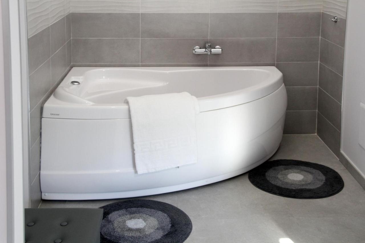 Easyroom Frosinone - Casello Autostradale Экстерьер фото