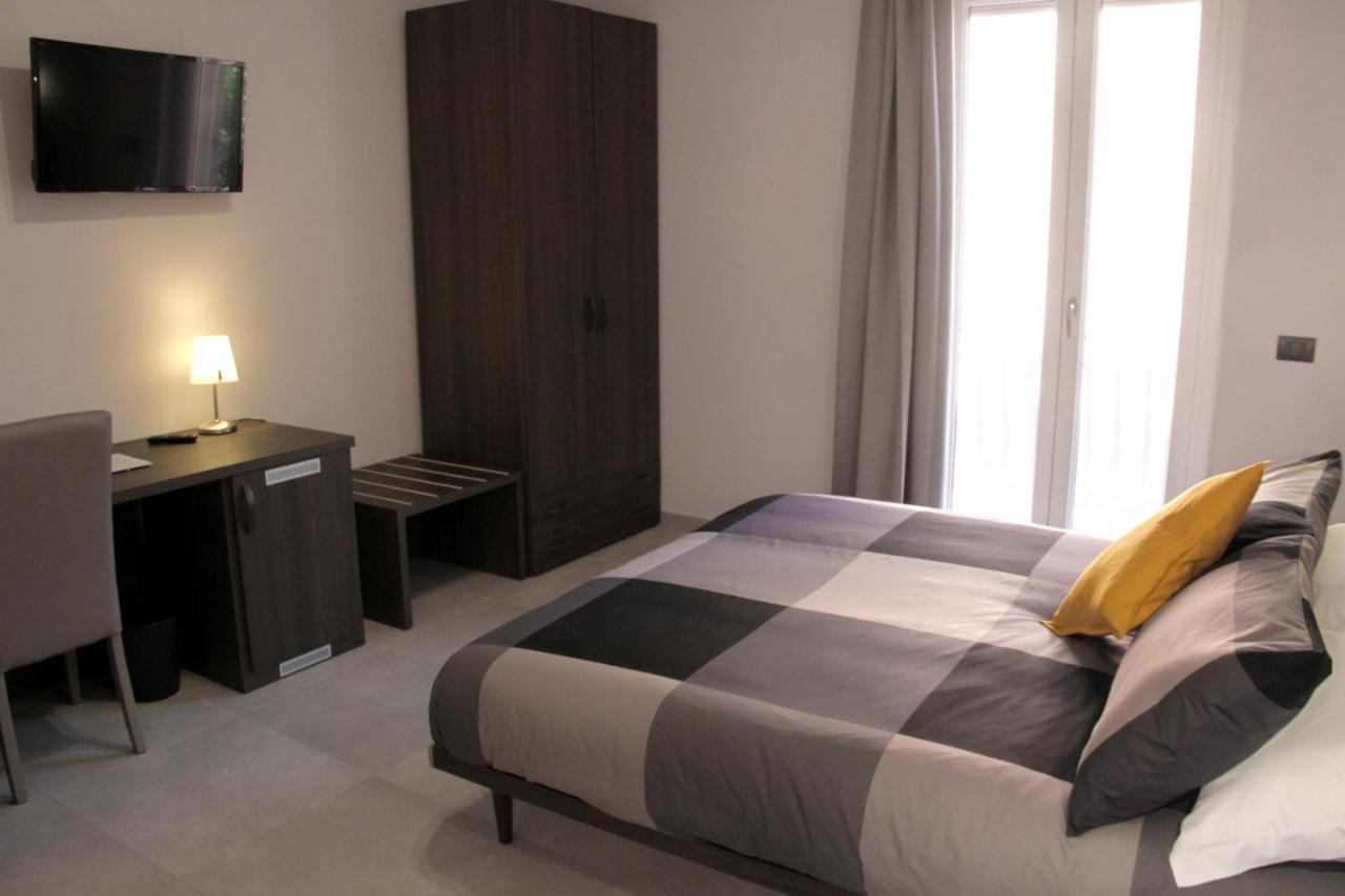 Easyroom Frosinone - Casello Autostradale Экстерьер фото
